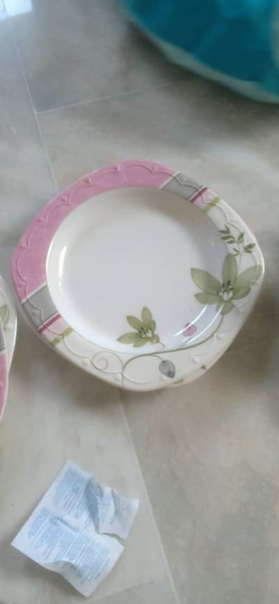 Malamine dinner set 71. Pic without box   unused location malir 15