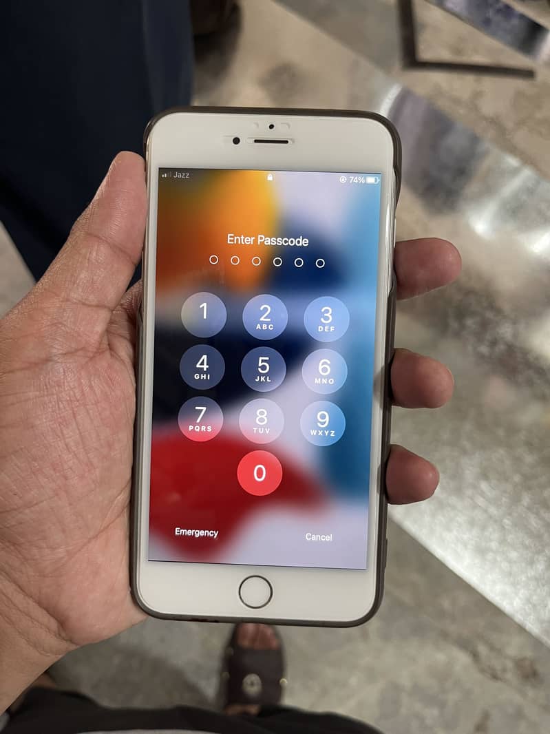 Apple iPhone 6S Plus 4