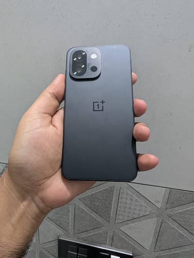 One Plus 13s