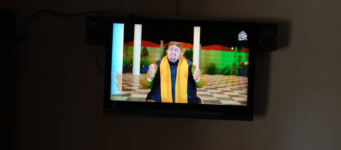 Lcd tv 1