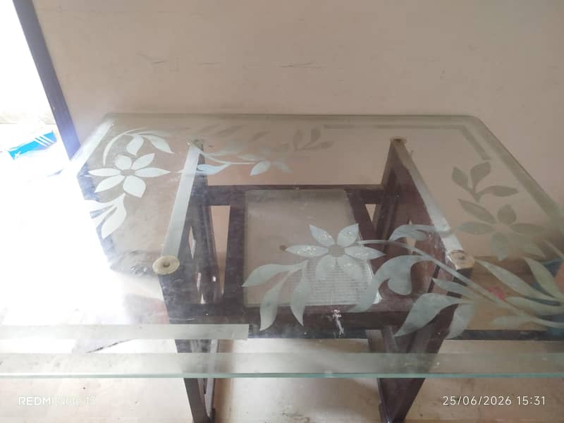 dinning table 0