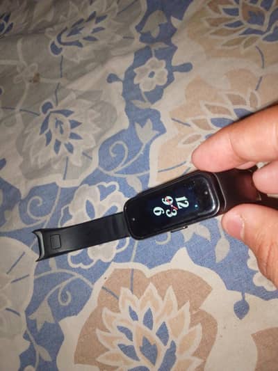 smart band available