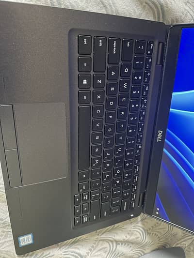 Dell letitude 5300 i5 8th generation