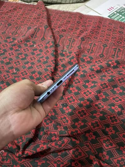 Vivo V21e