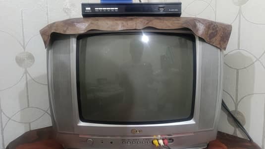 14 inch LG TV