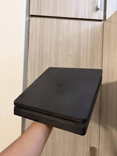 Play station 4 Slim 1TB (1000 gb)