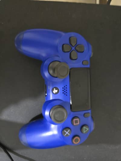 New PlayStation controller dark blue color