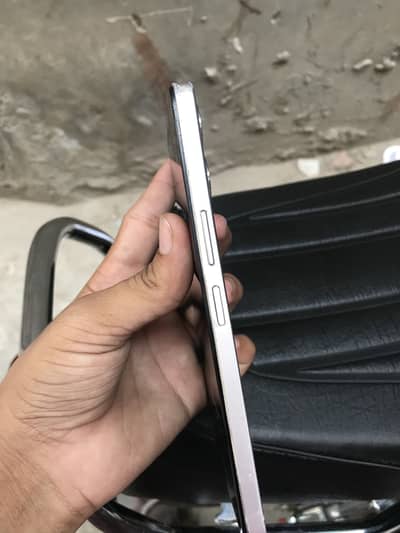 Vivo Y04