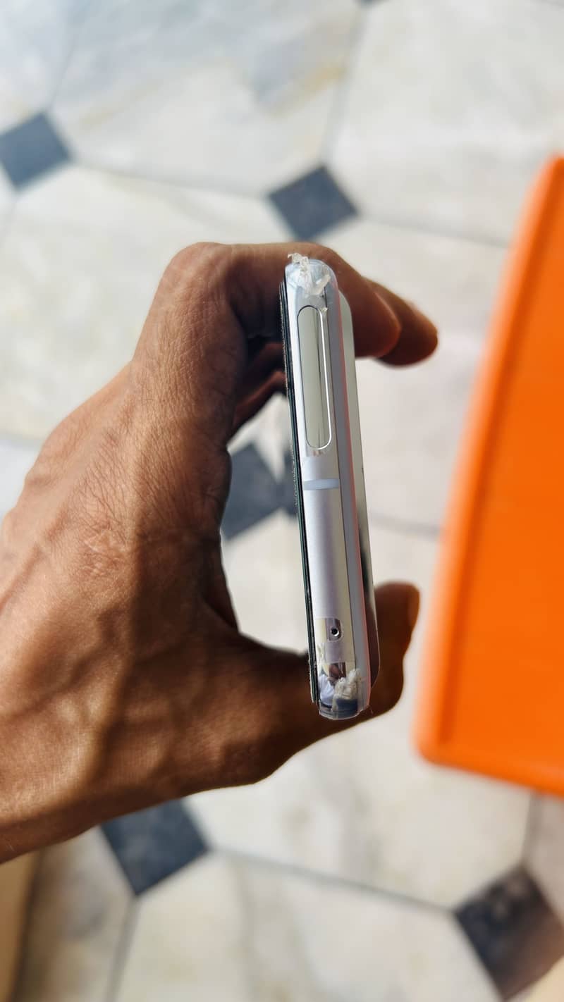 Google Pixel 8 Pro 4