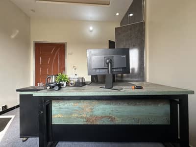 Executive table with side table