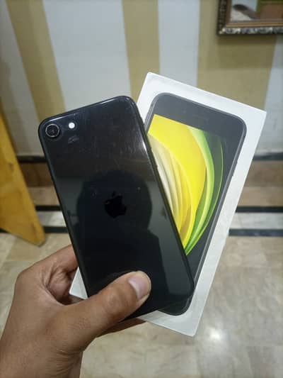 Apple iPhone SE 2020