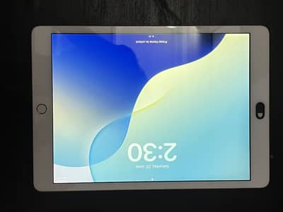 Apple iPad 7th Generation (2019) 128 GB