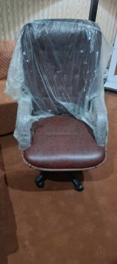 Office Chair – Brand New – 10/10 Condition