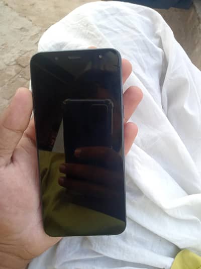 Samsung Mobile J6