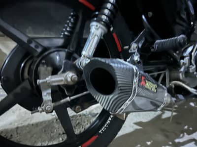 Akrapovic