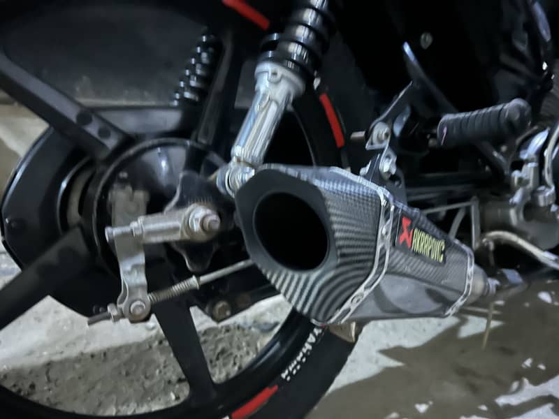 Akrapovic 0