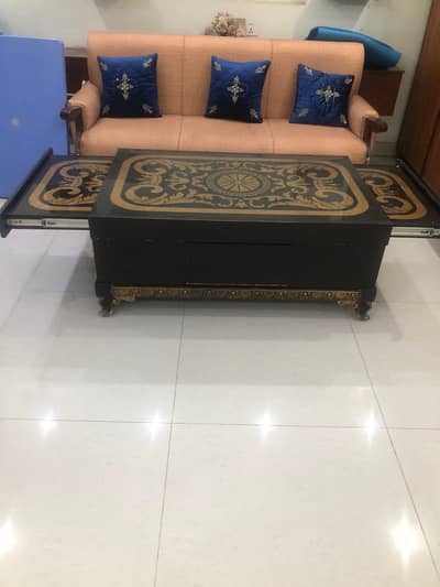 Centre table
