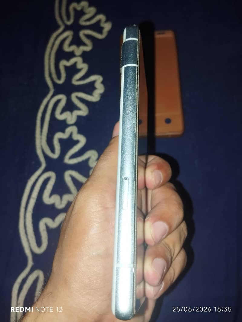 Google Pixel 7a 3