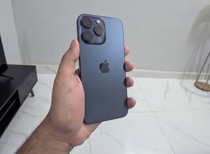 Apple iPhone 15 Pro Max (with Box)