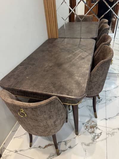 Dining table with 6 chairs
