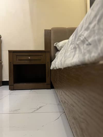 King size bed with side tables | molty foam mattress 6 inch