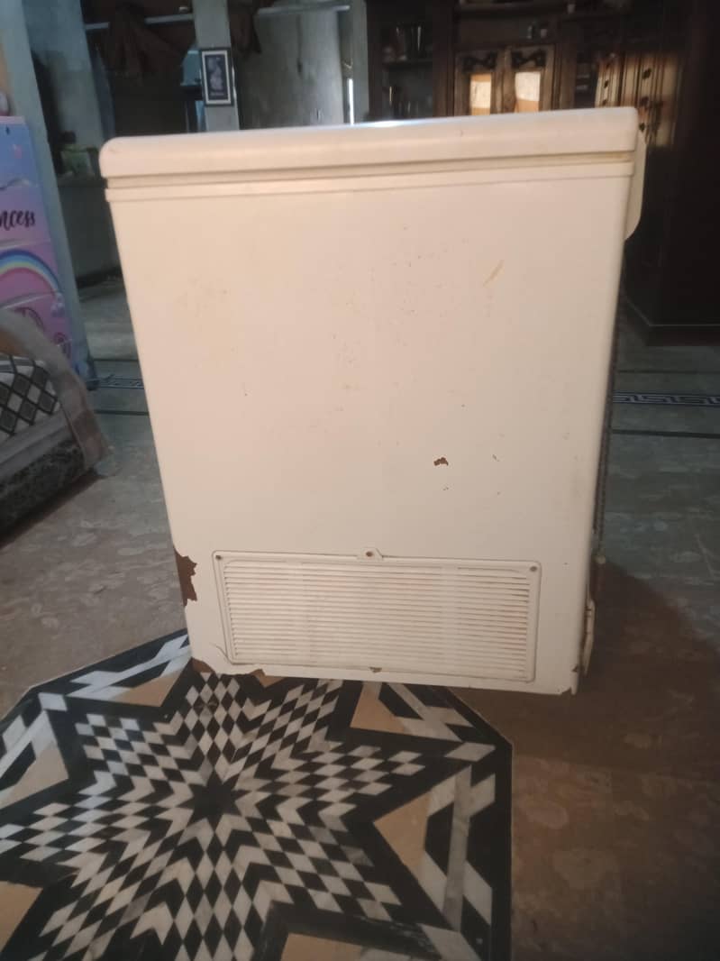 deep freezer 9