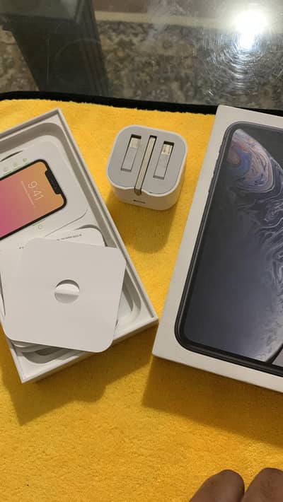 Apple iPhone XR