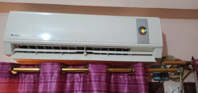 Gree AC in good condition non inverter