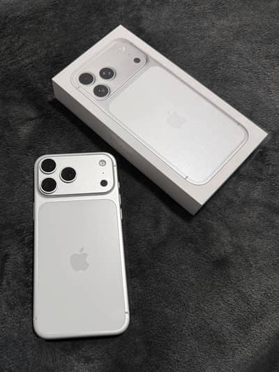 Apple iPhone 17 Pro Max (Factory Unlock)