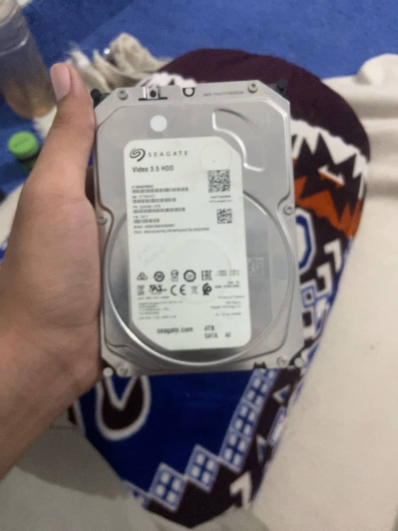 4tb hard drive 1