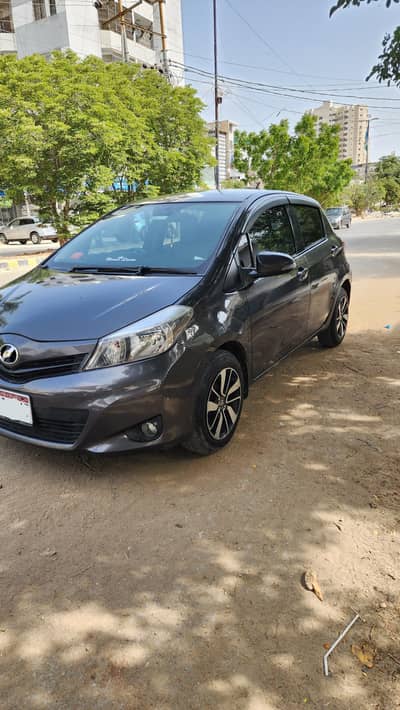 Toyota Vitz 2013