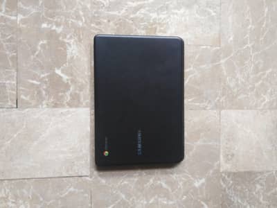Samsung chrome book Whatsapp number 03187018202