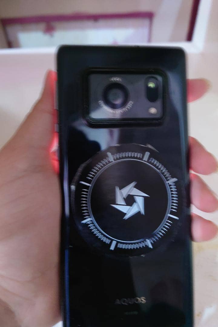 Sharp Aquos 6 0