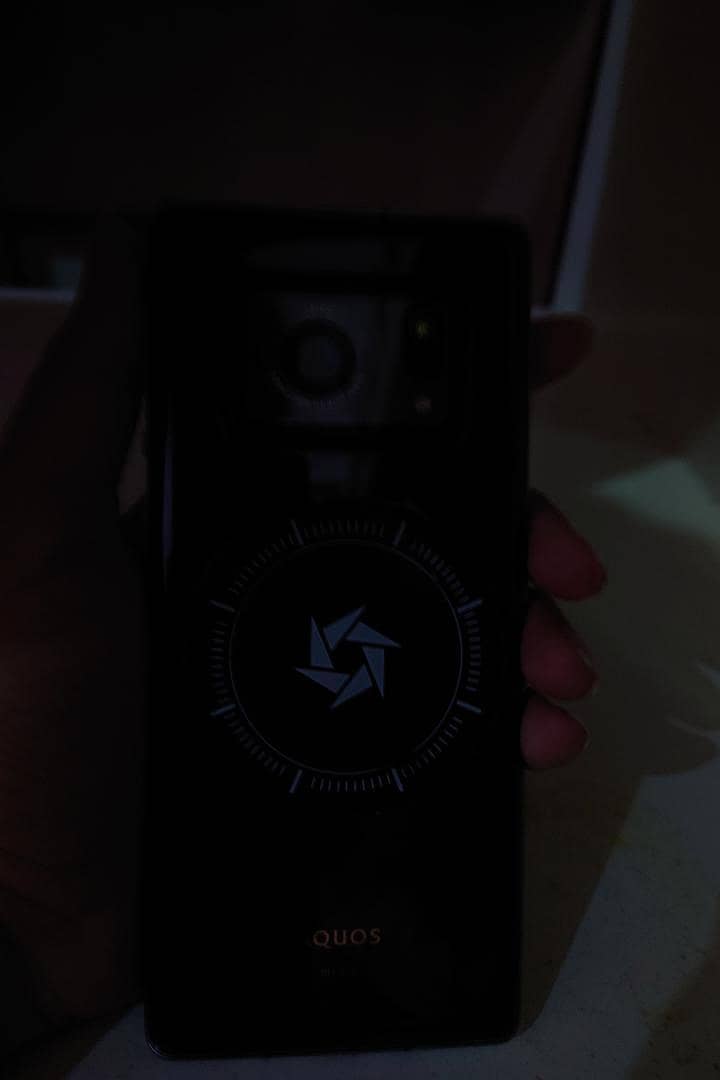 Sharp Aquos 6 1
