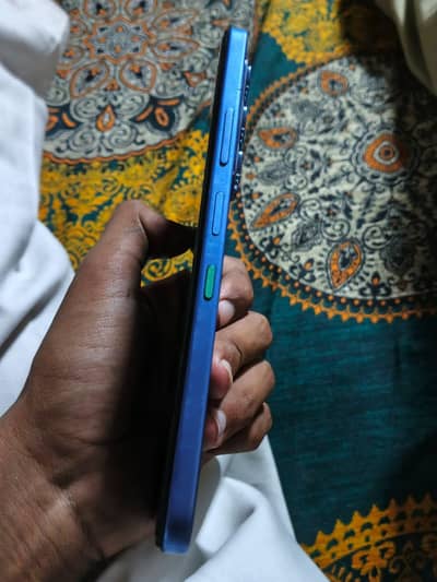 Infinix HOT 60 i