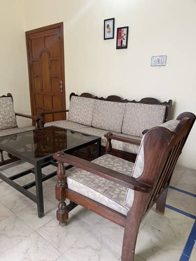 5 seater Sofa set with Table