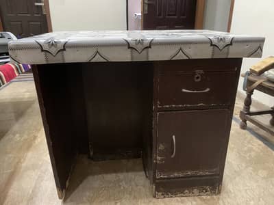 Wooden Office Table
