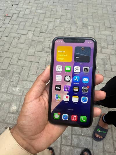 Apple iPhone 11