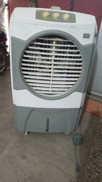 GFC COOLER FULLY WORKING WITHOUT ANY DAMAGE