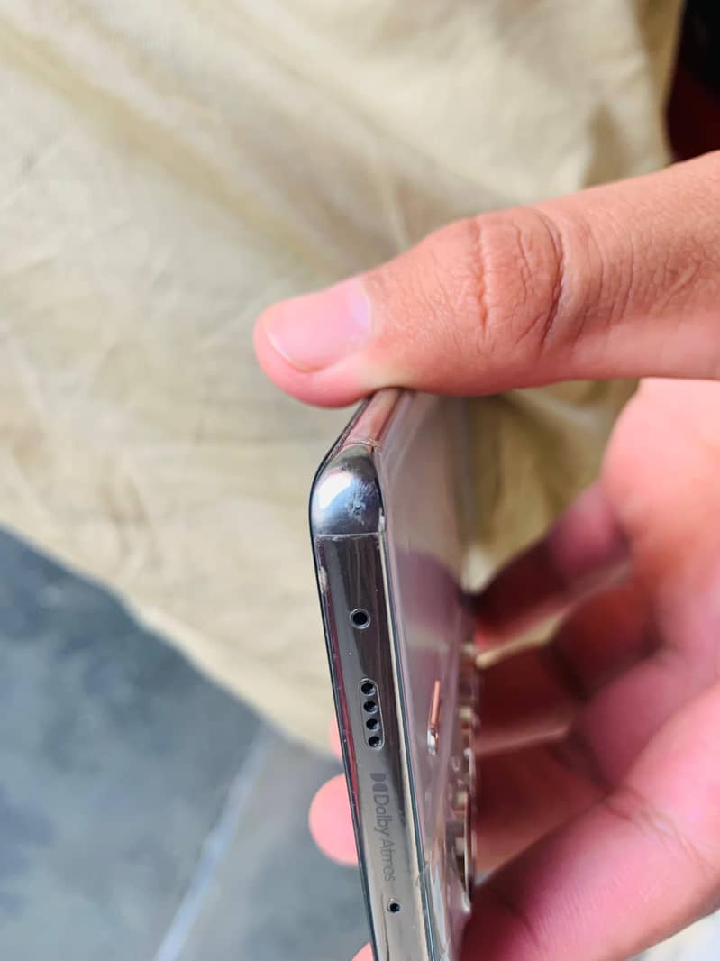 Tecno CAMON 40 Pro 1