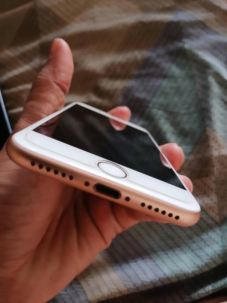 Apple iPhone 8 2