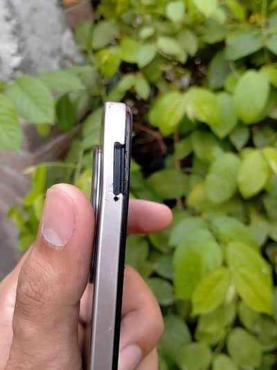 Realmepoco C75