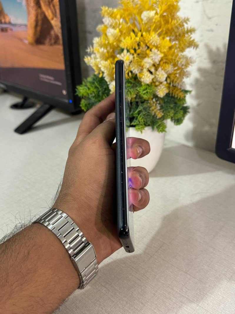 One Plus 9 Pro 4