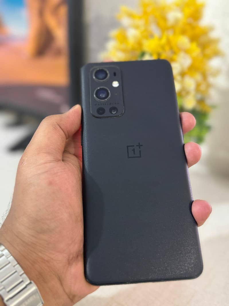 One Plus 9 Pro 7