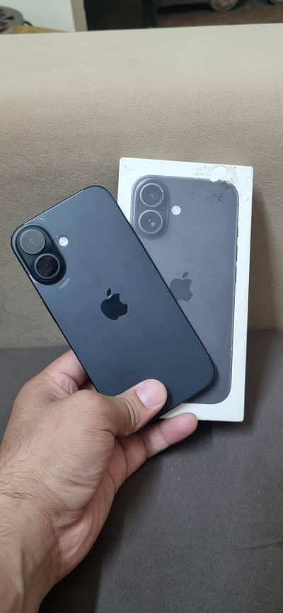 Apple iPhone 16