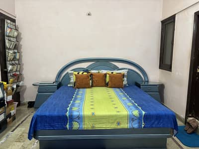 Selling used furniture set