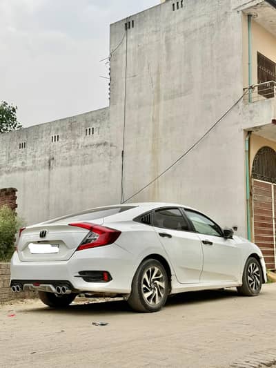Honda Civic Oriel 2017