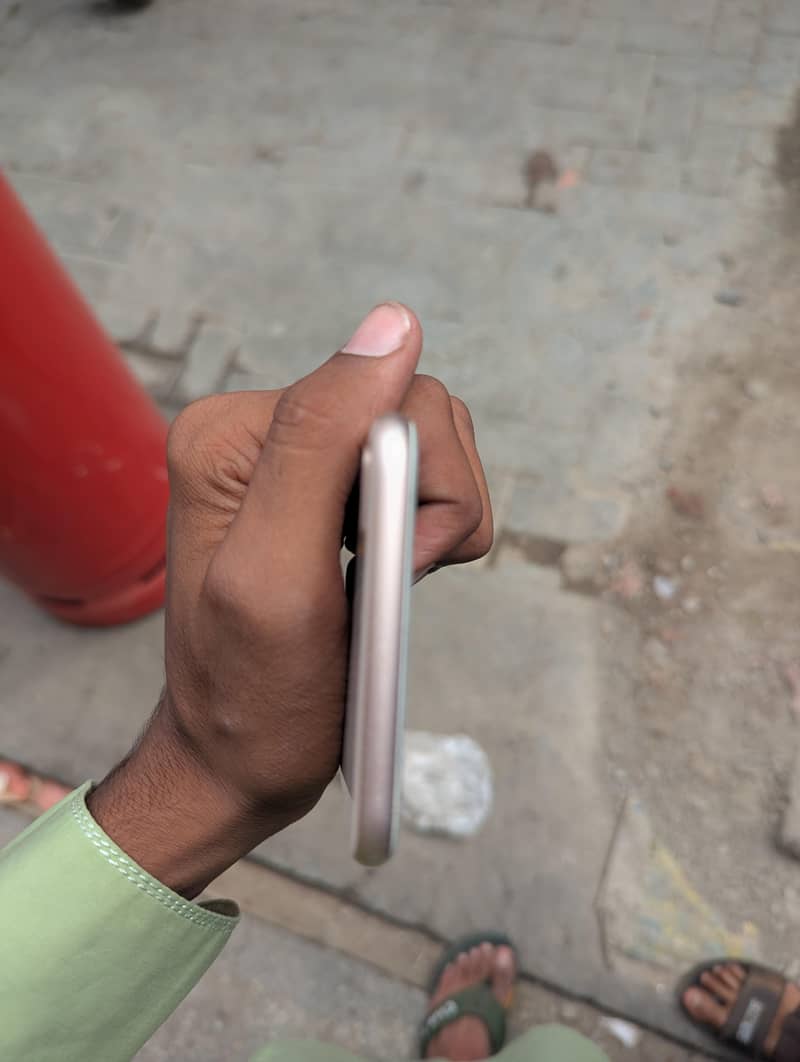 Apple iPhone 8plus 1
