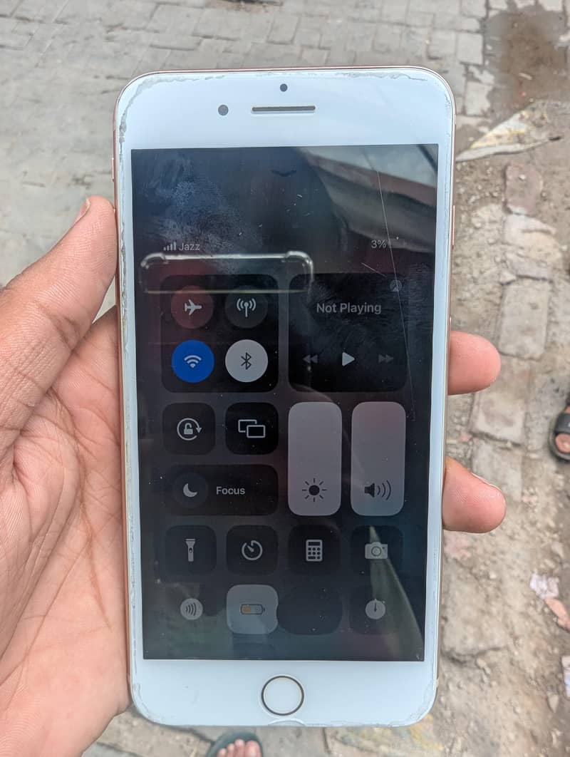 Apple iPhone 8plus 3