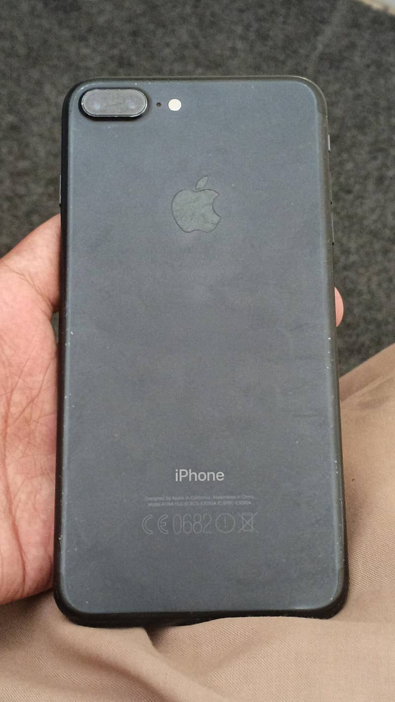 Apple iPhone 7 Plus 0